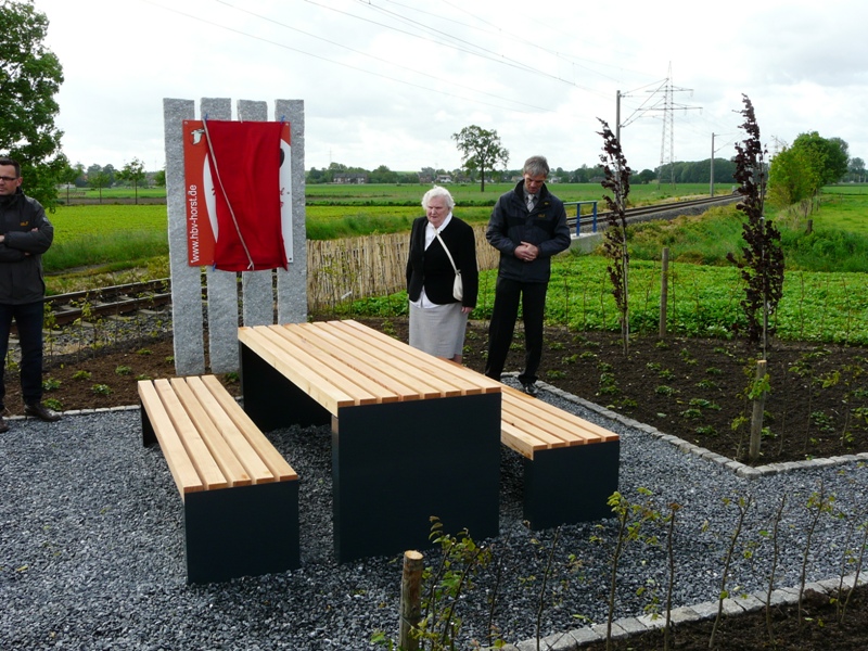 Einweihung Maria Michel Platz 20140017.JPG